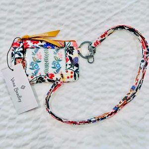 Vera Bradley
Women's Cotton Zip ID Case and Lanyard Combo